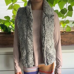 Thread and Supply Vest